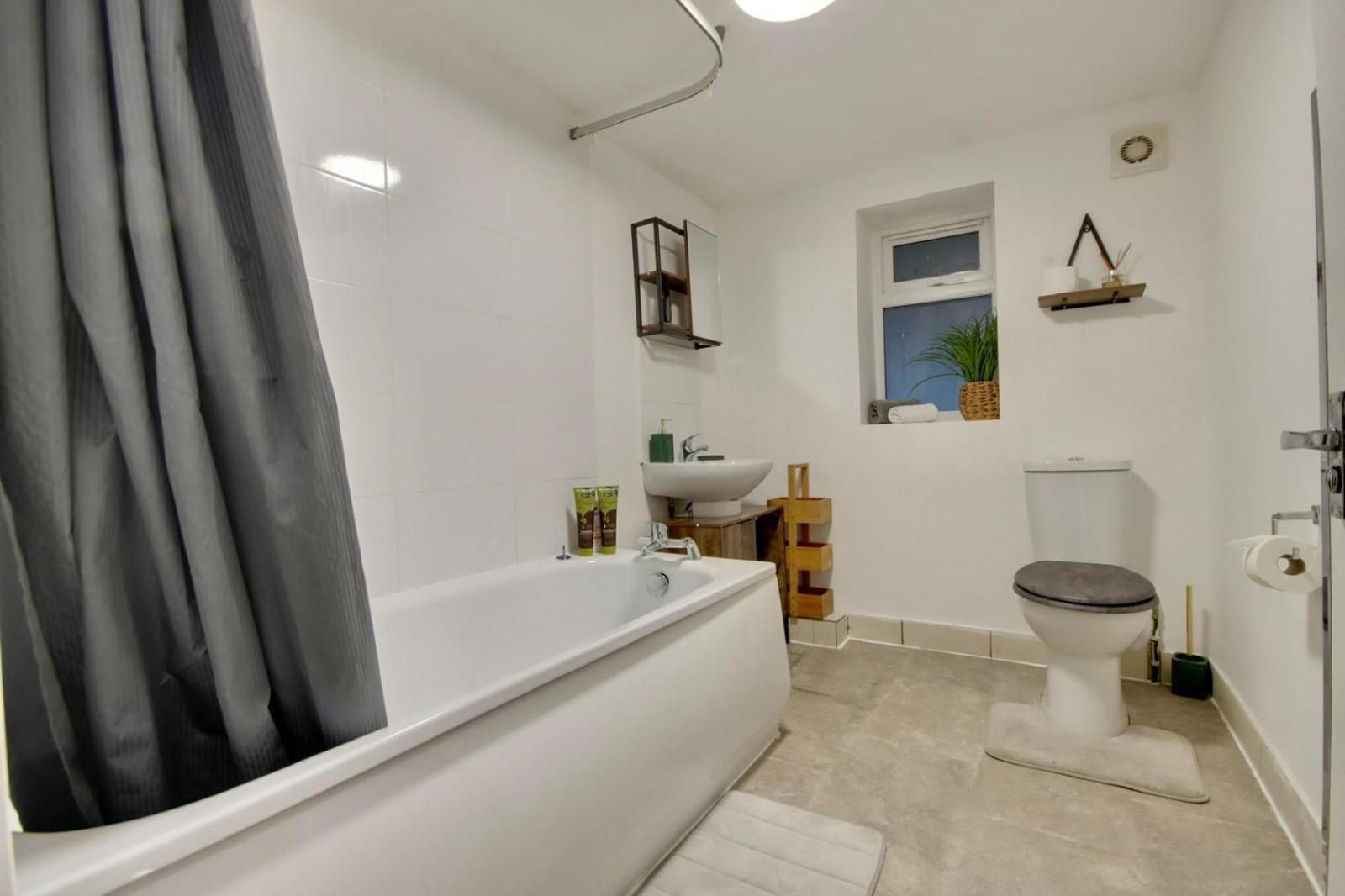 Southsea Getaway Apartment With Pool Table And Hot Tub Portsmouth Luaran gambar